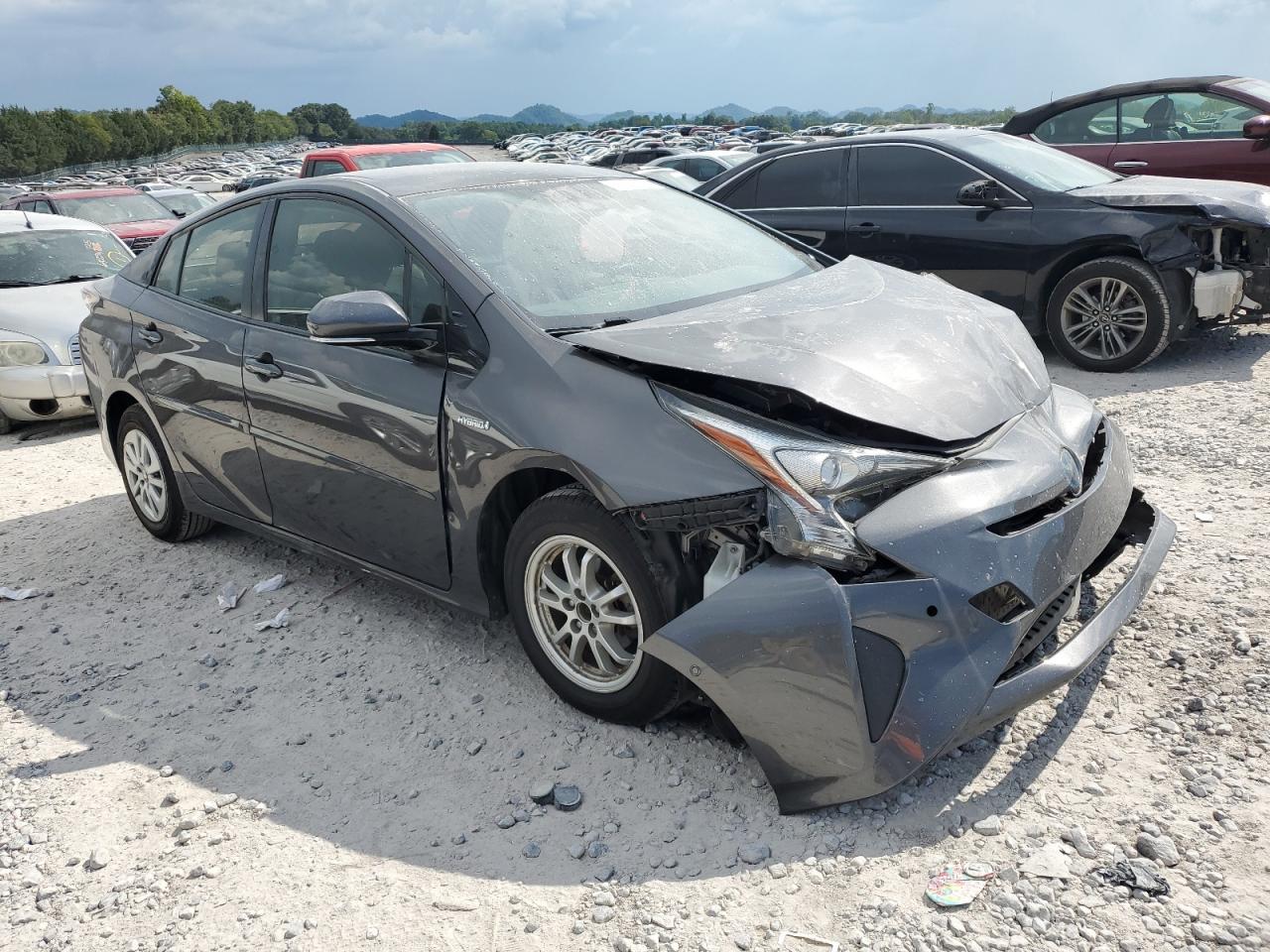 2017 Toyota Prius - Image 4