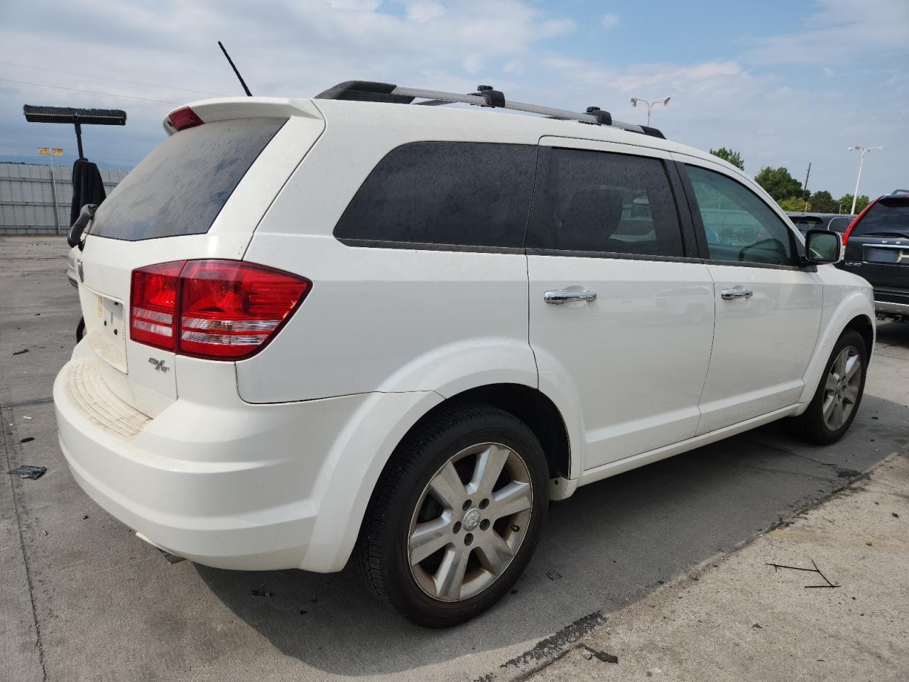 2009 Dodge Journey R/T - Image 3