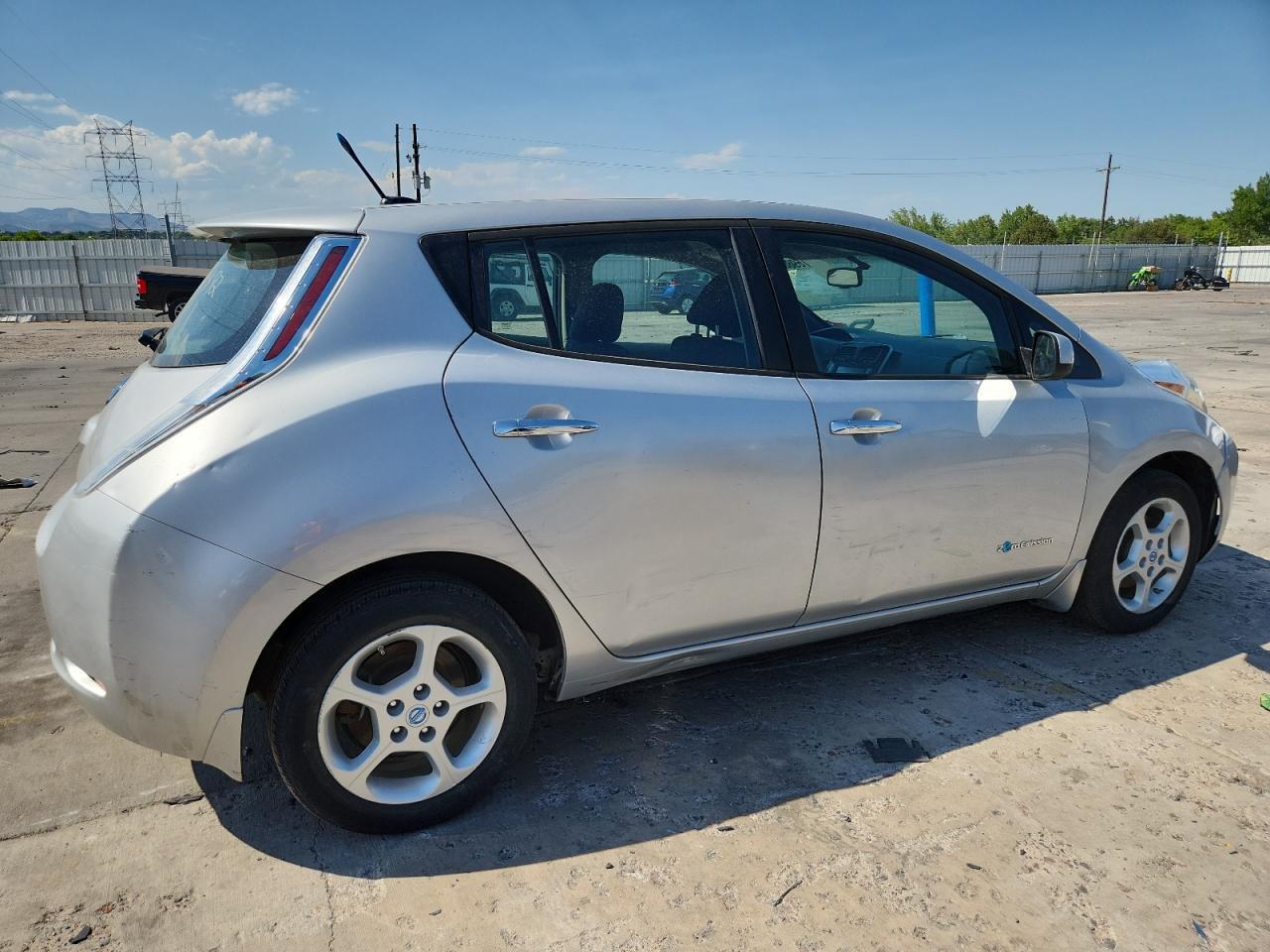 2013 Nissan Leaf S - Фото 3