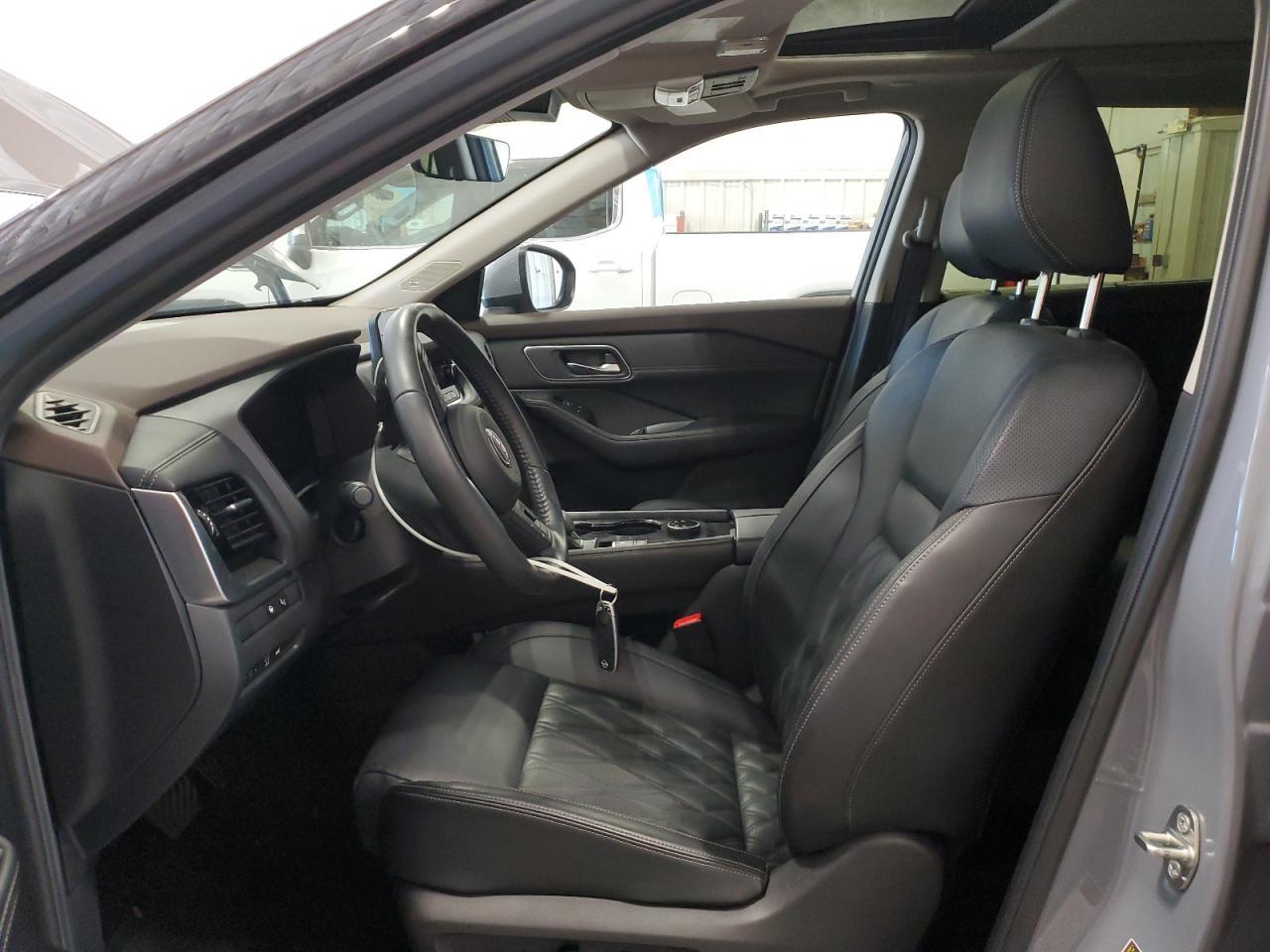 2023 Nissan Rogue Platinum - Фото 7