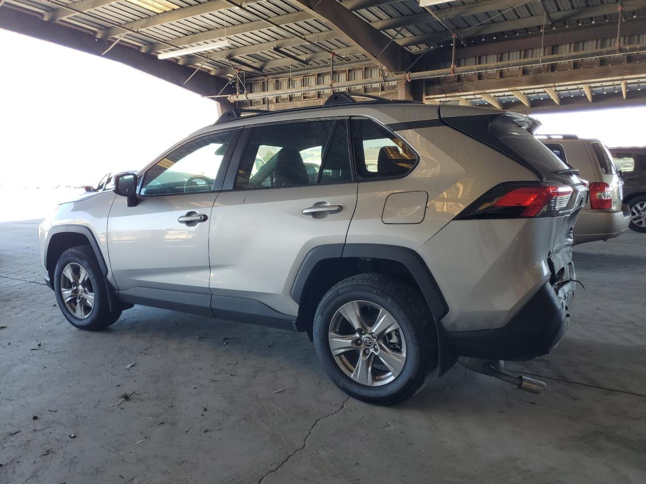 2024 Toyota Rav4 Xle - Фото 2