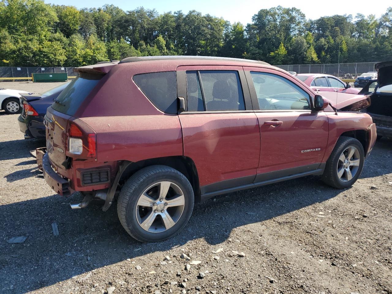 2016 Jeep Compass Latitude - Image 3