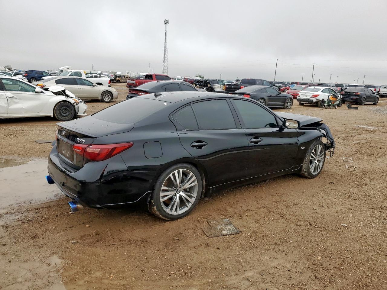 2019 Infiniti Q50 Luxe - Фото 3