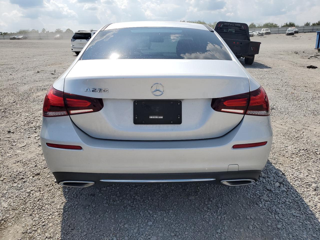 2022 Mercedes-Benz A 220 - Фото 6