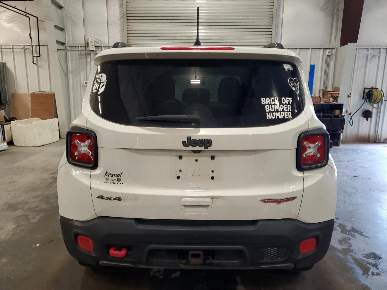 2018 Jeep Renegade Trailhawk - Image 6