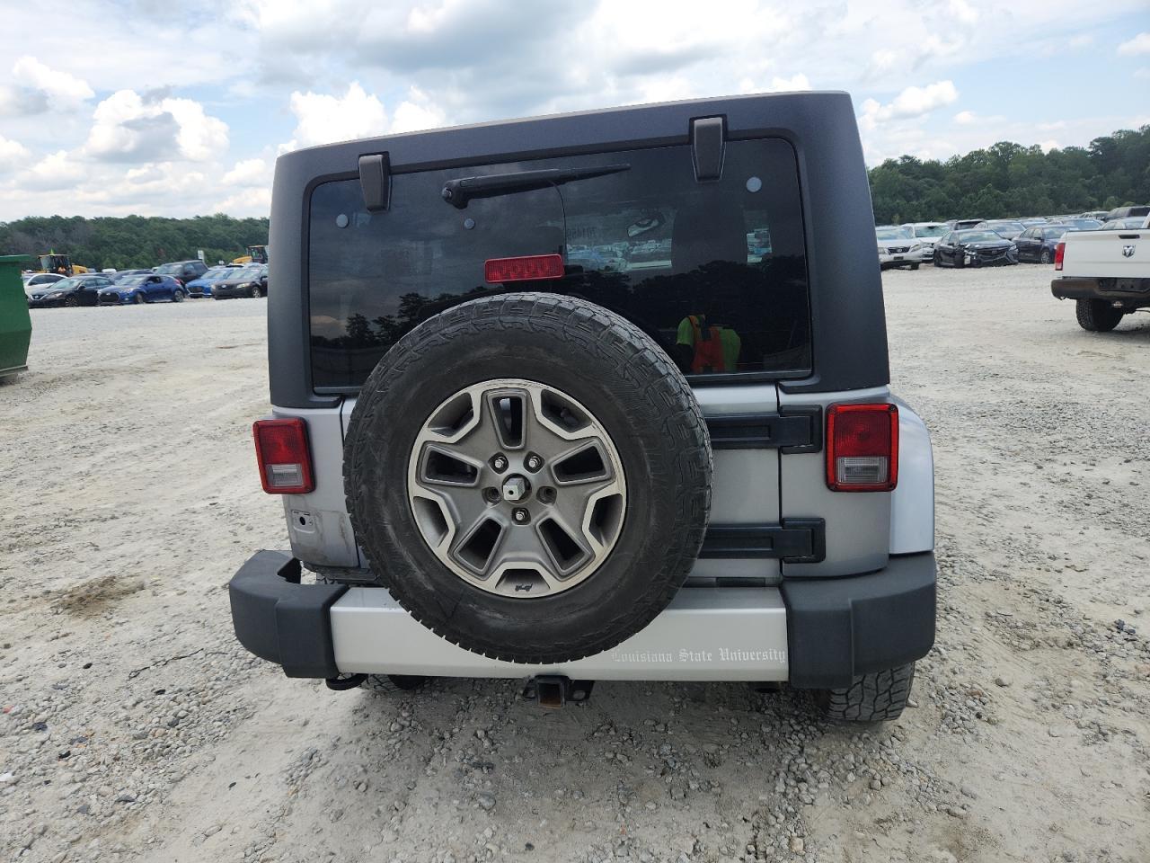 2013 Jeep Wrangler Unlimited Sahara - Фото 6