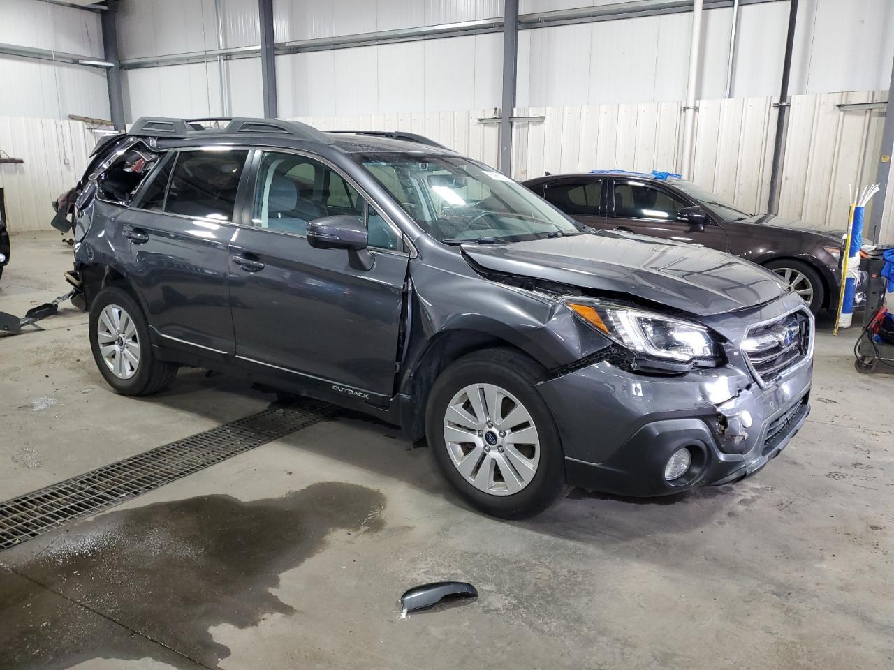 2019 Subaru Outback 2.5I Premium - Фото 4