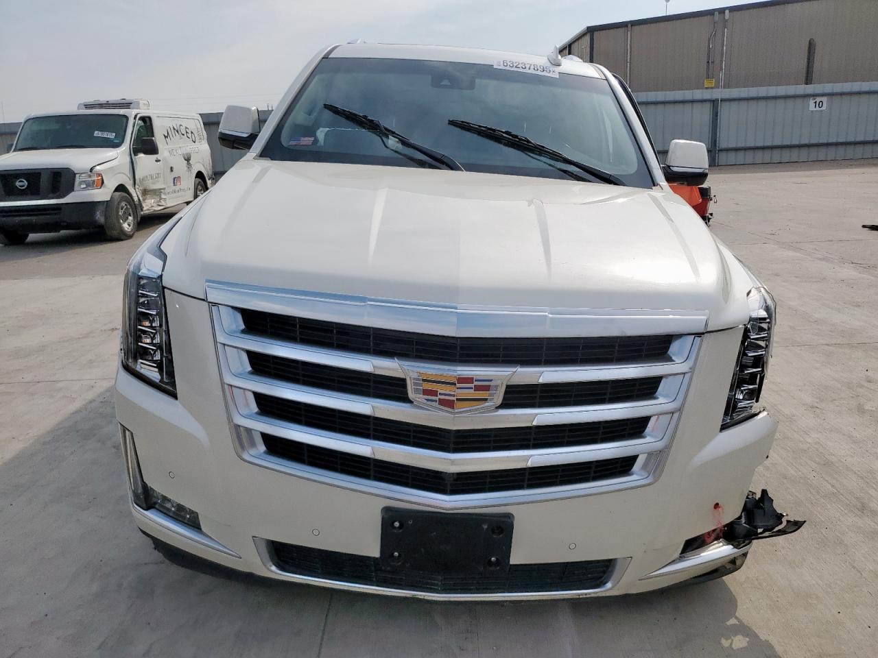 2015 Cadillac Escalade Luxury - Фото 5