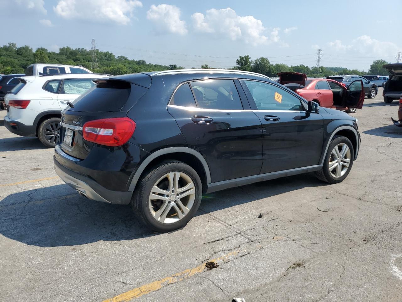 2015 Mercedes-Benz Gla 250 4Matic - Image 3