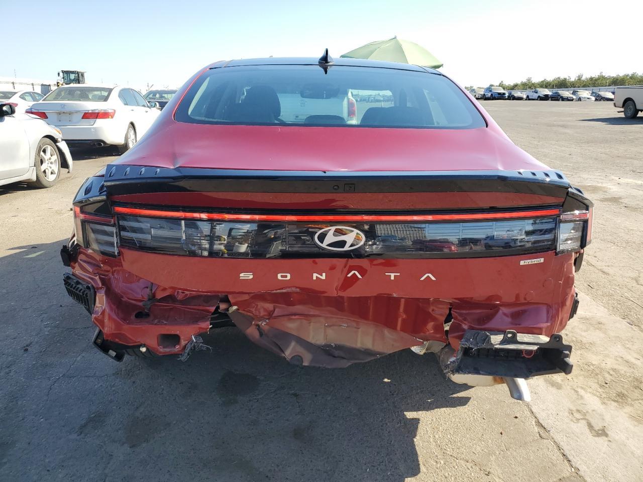 2025 Hyundai Sonata Hybrid - Image 6