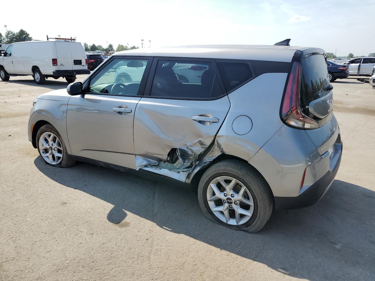 2024 Kia Soul Lx - Image 2