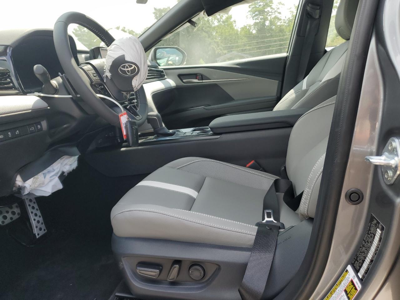 2025 Toyota Camry Xse - Фото 7