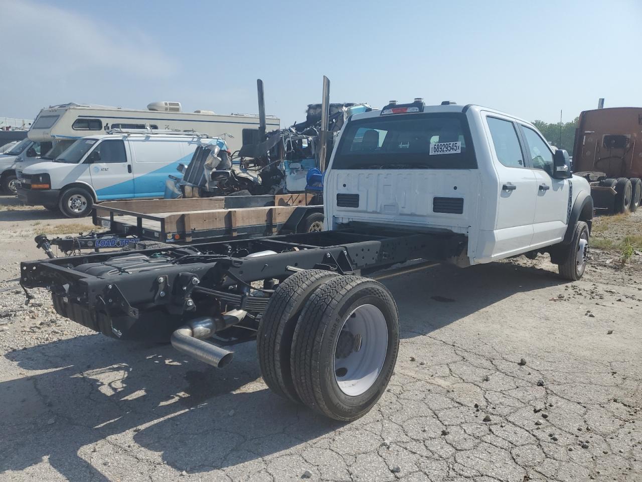 2024 Ford F550 Super Duty Super Duty - Фото 3