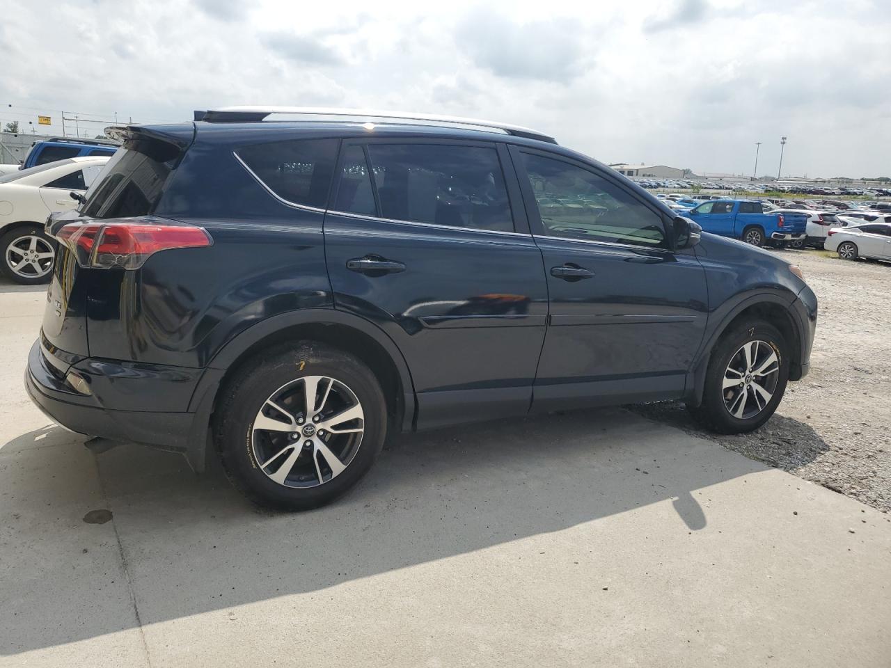 2018 Toyota Rav4 Adventure - Фото 3