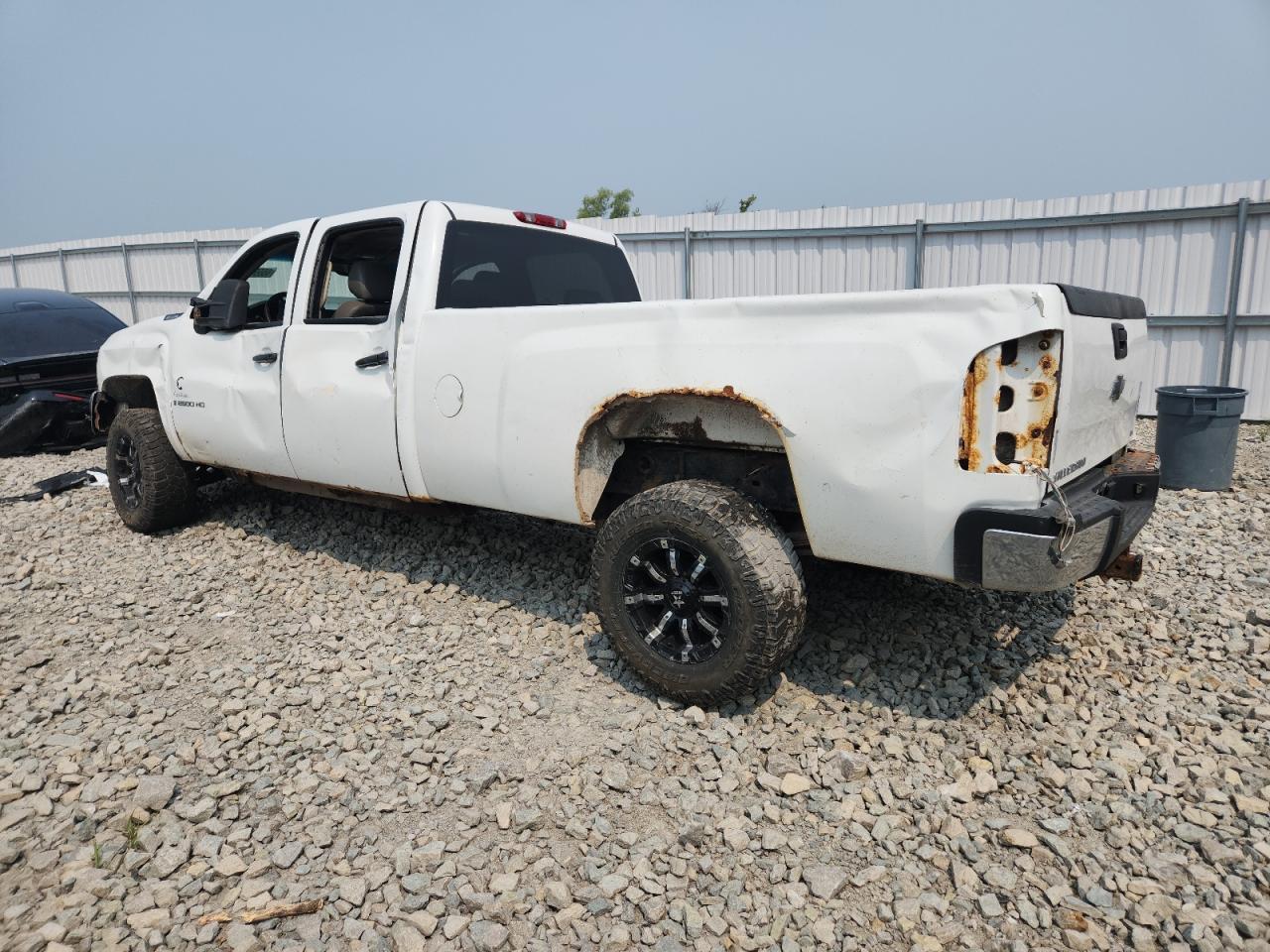 2009 Chevrolet Silverado K2500 Heavy Duty - Image 2