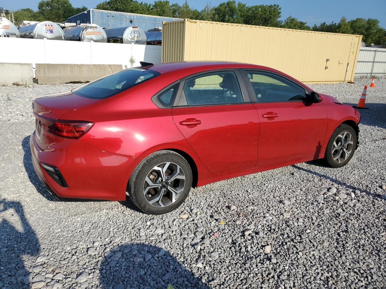2021 Kia Forte Fe - Фото 3