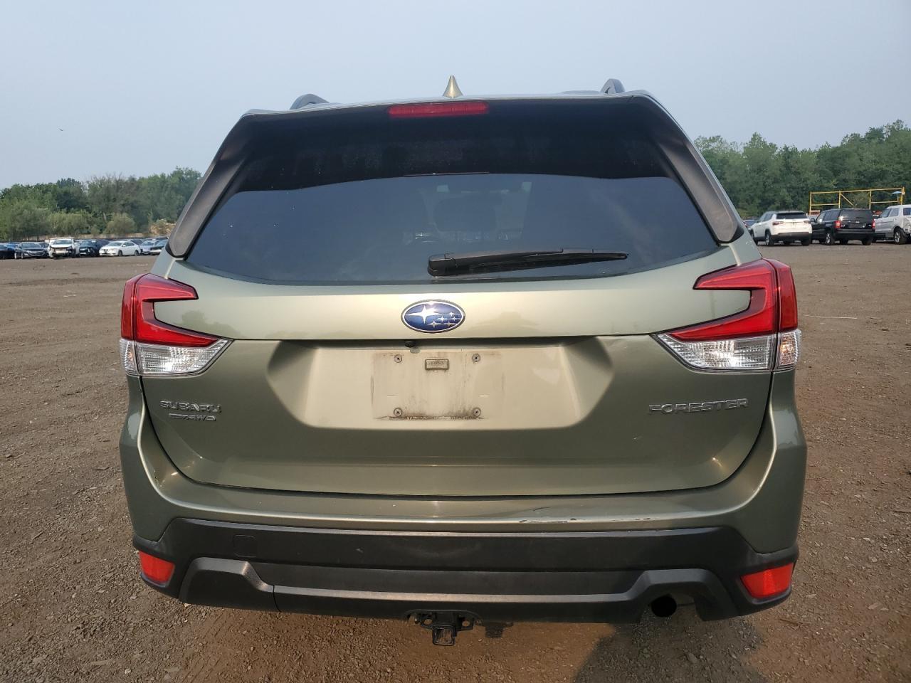 2020 Subaru Forester Premium - Фото 6