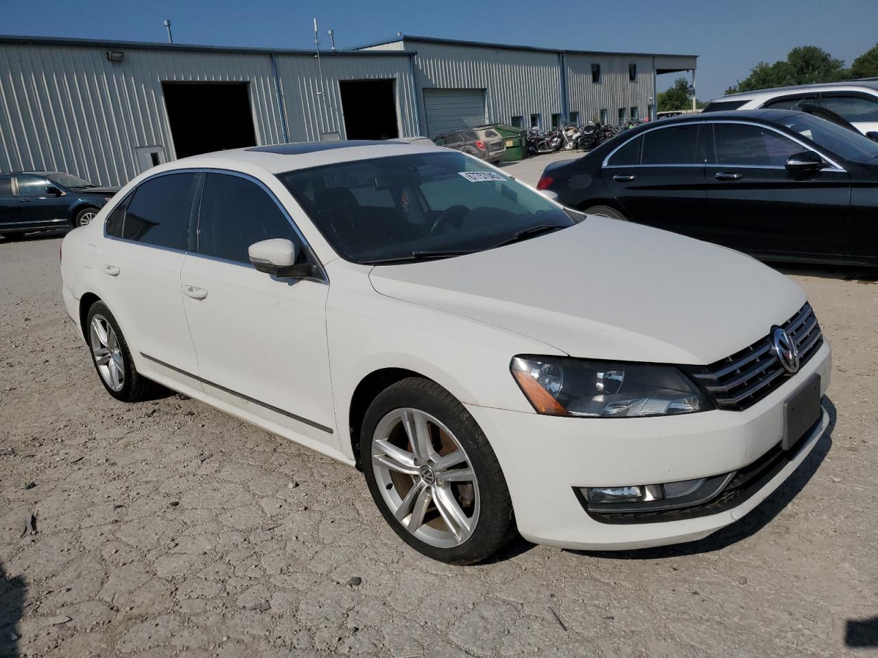 2014 Volkswagen Passat Sel - Фото 4