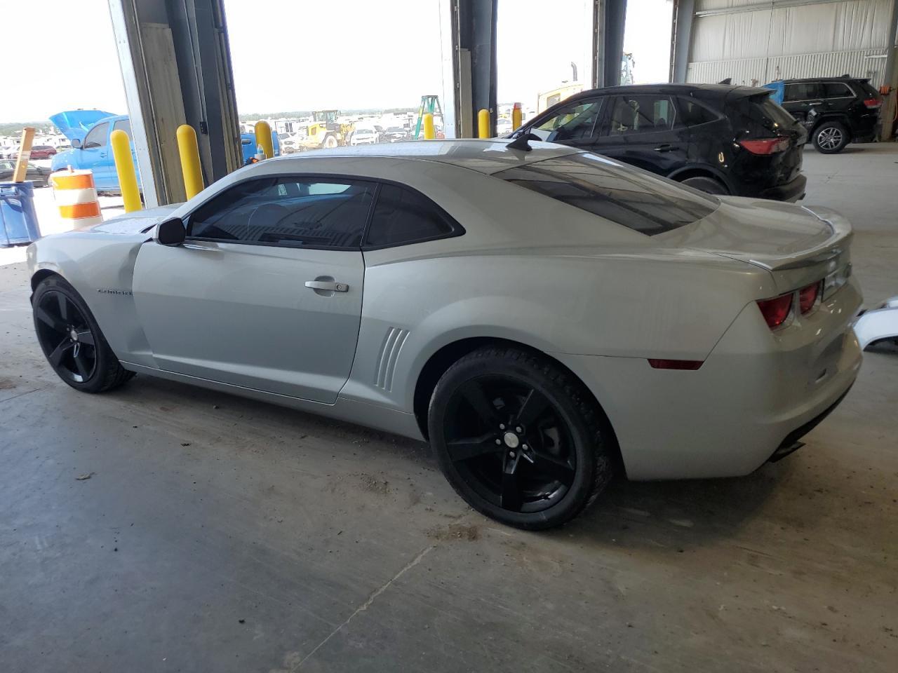 2011 Chevrolet Camaro Lt - Фото 2