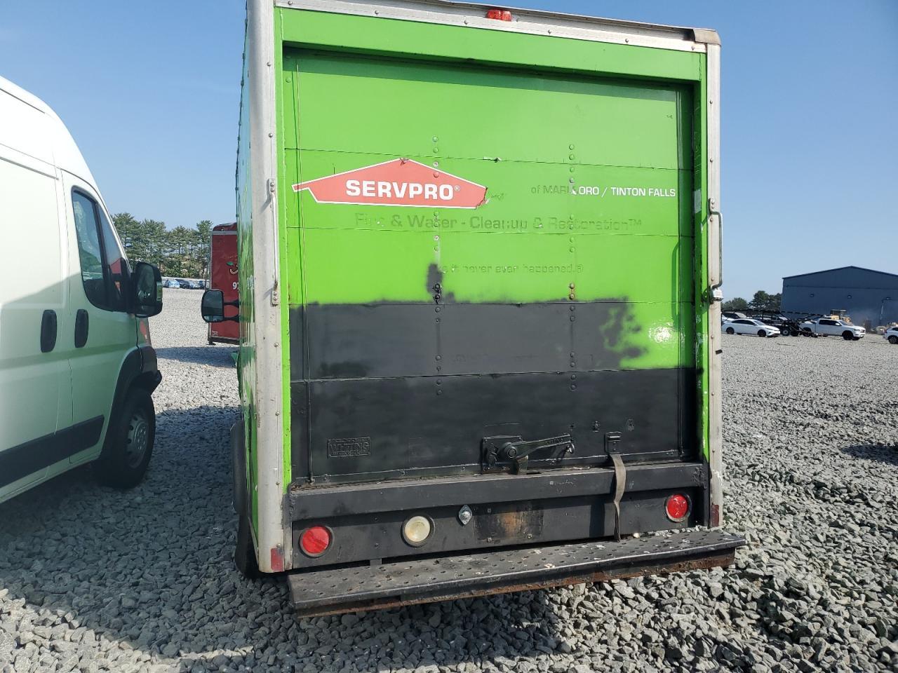2003 Ford Econoline E350 Super Duty Cutaway Van E350 Super Duty Cutaway Van - Фото 6