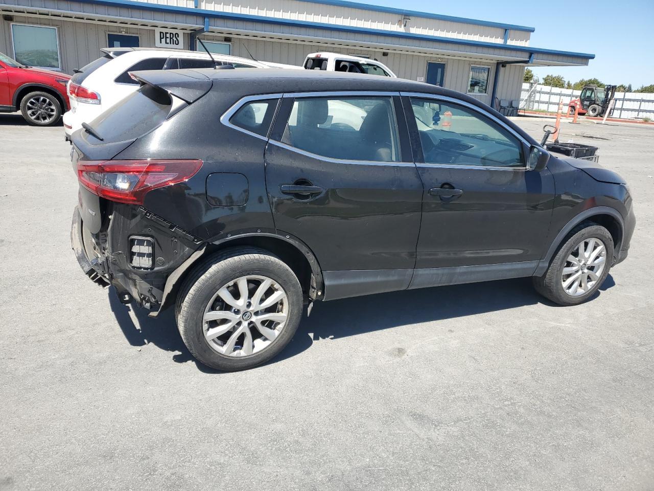 2021 Nissan Rogue Sport S - Фото 3