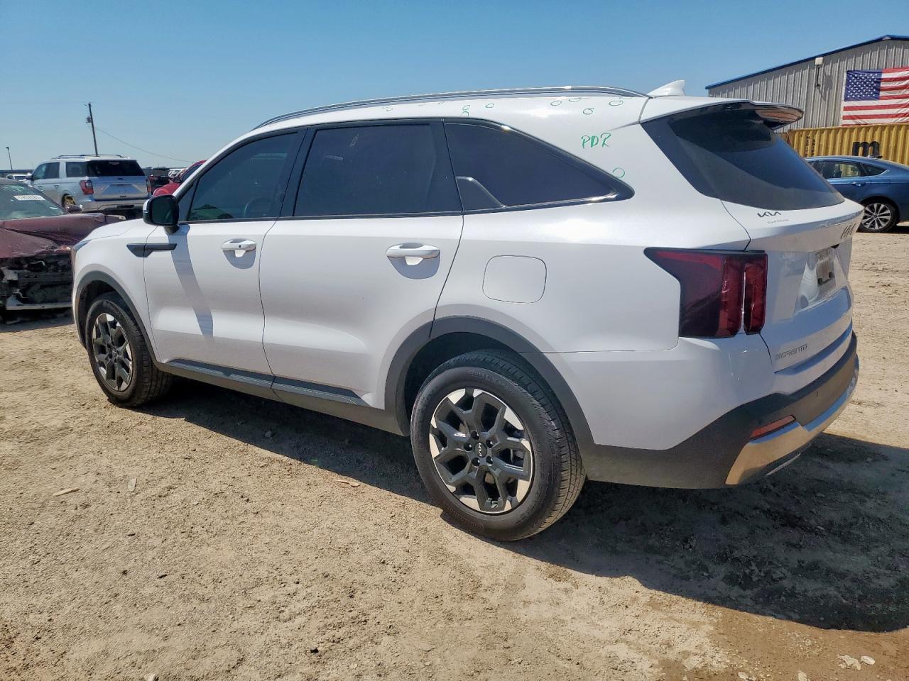2024 Kia Sorento S - Image 2