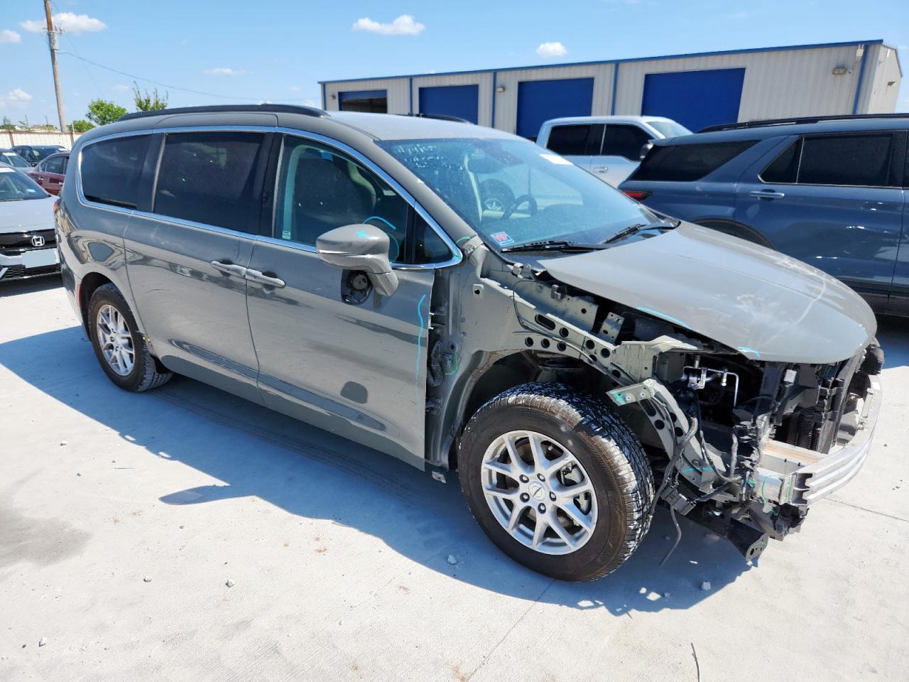 2022 Chrysler Pacifica Touring L - Фото 4