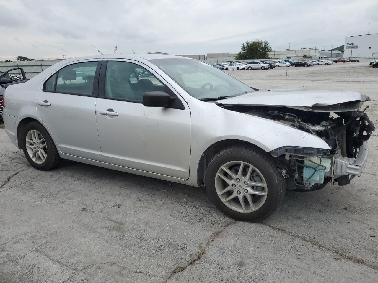 2012 Ford Fusion S - Фото 4