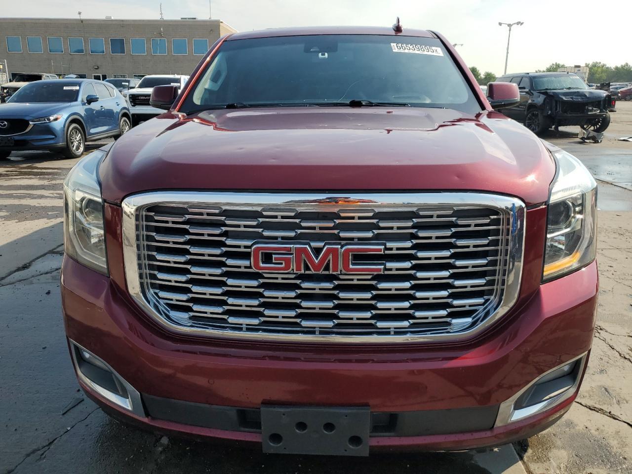 2018 GMC Yukon Denali - Фото 5