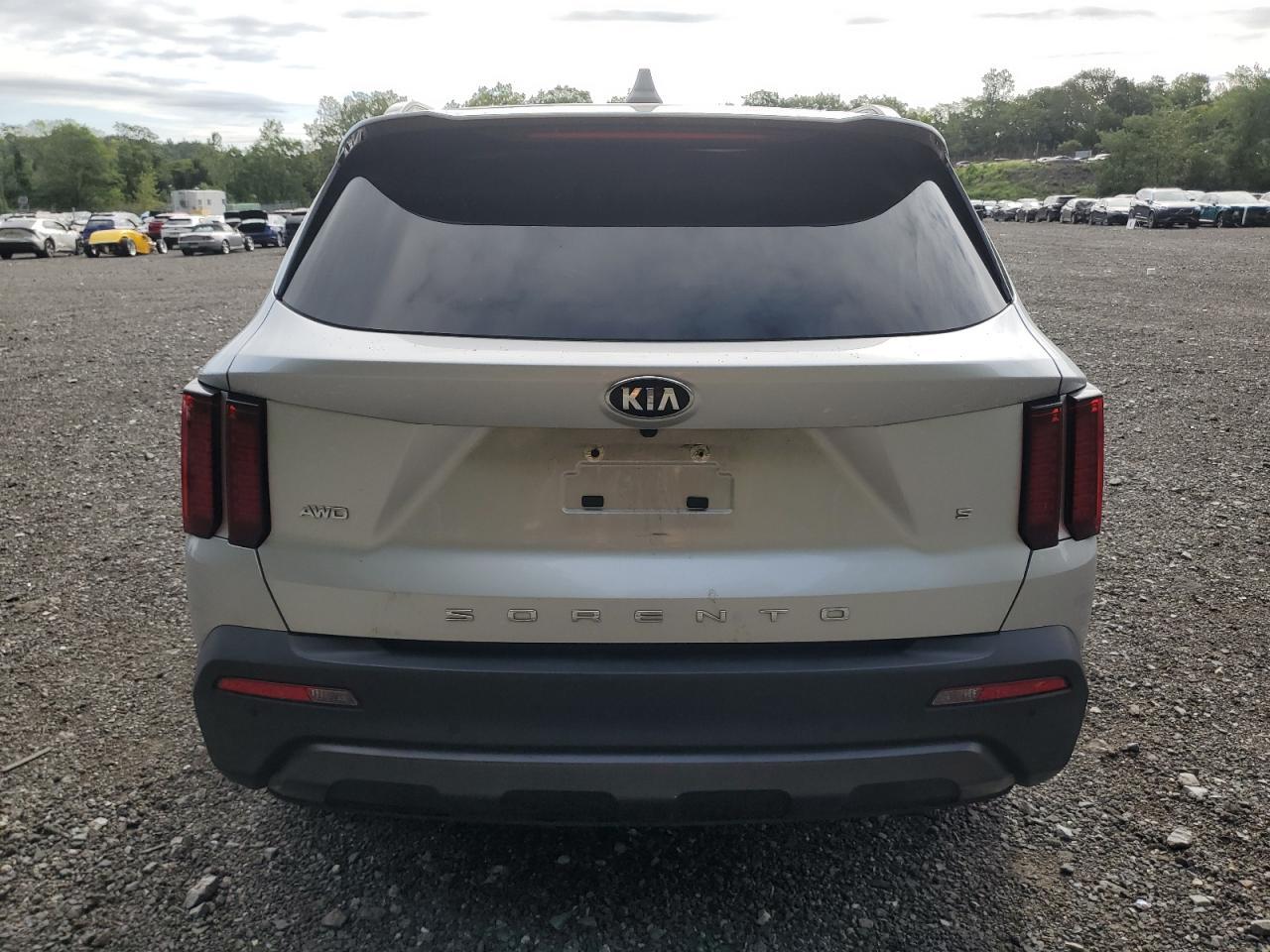 2021 Kia Sorento S - Фото 6