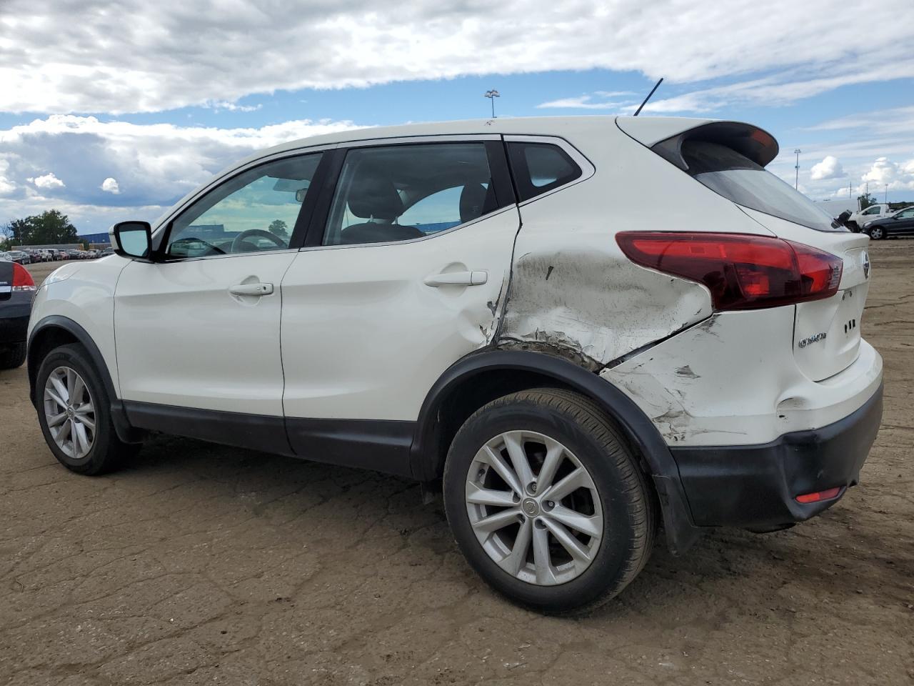 2018 Nissan Rogue Sport S - Image 2