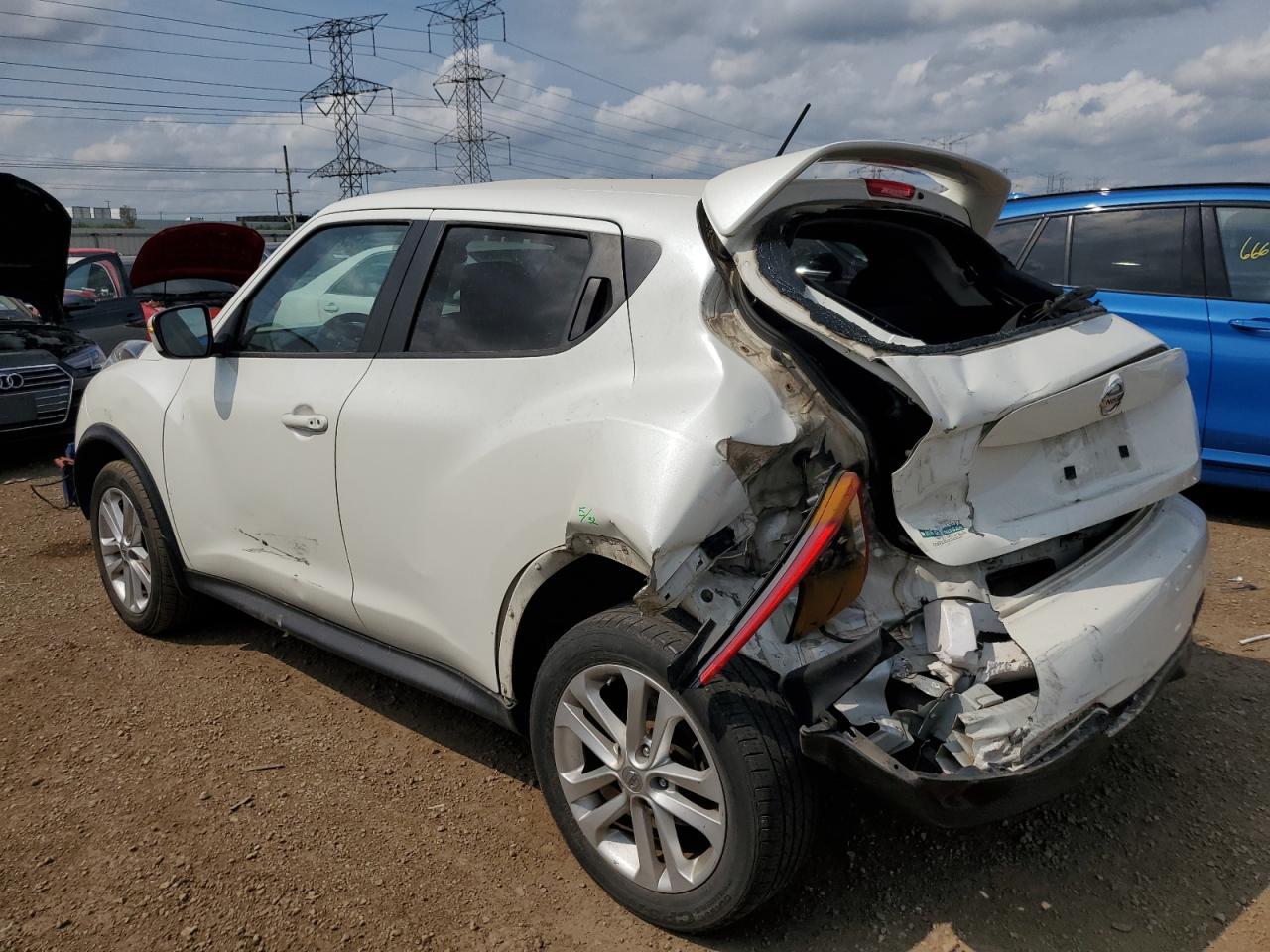 2015 Nissan Juke S - Фото 2