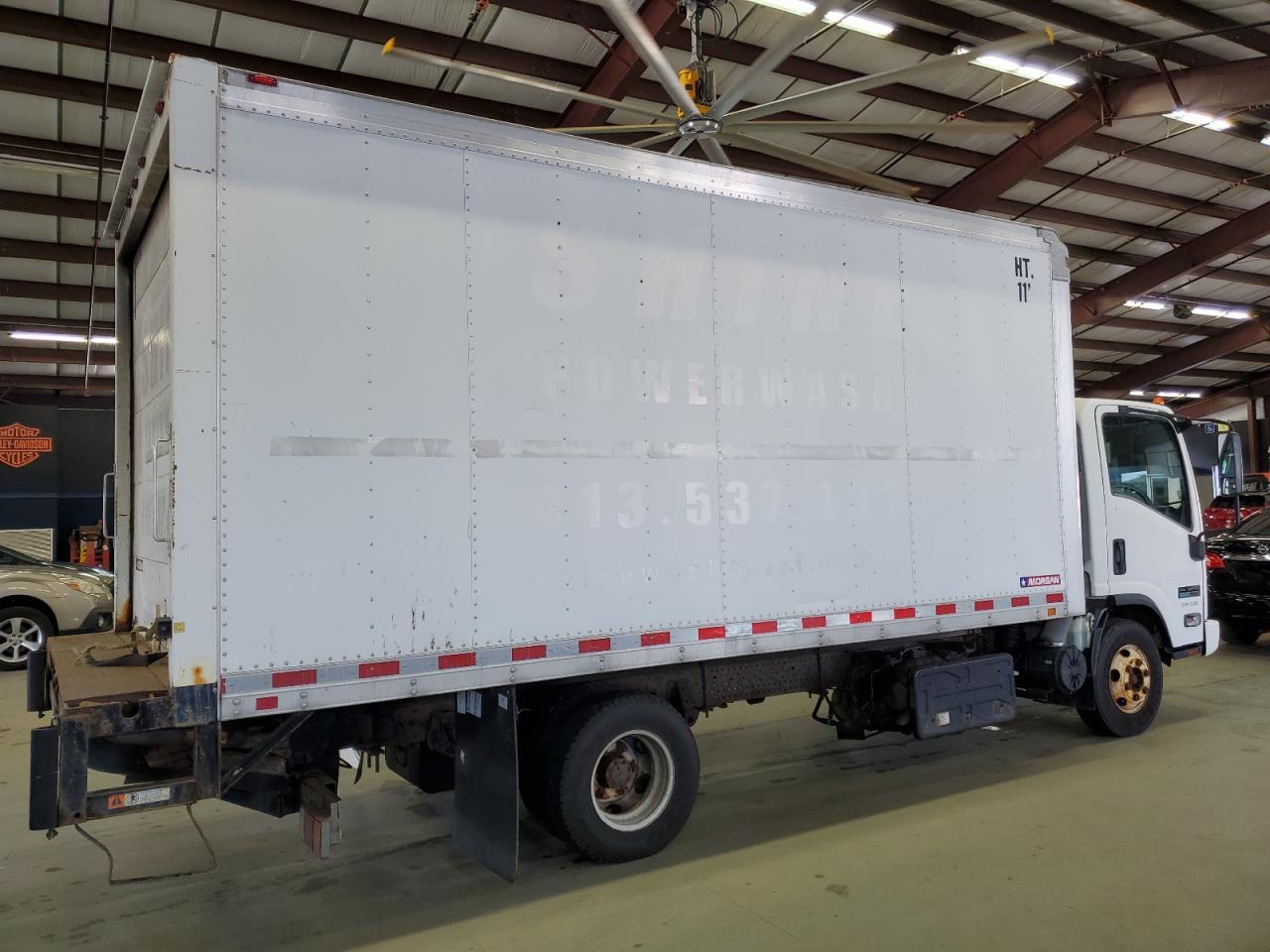 2014 Isuzu Npr - Image 3