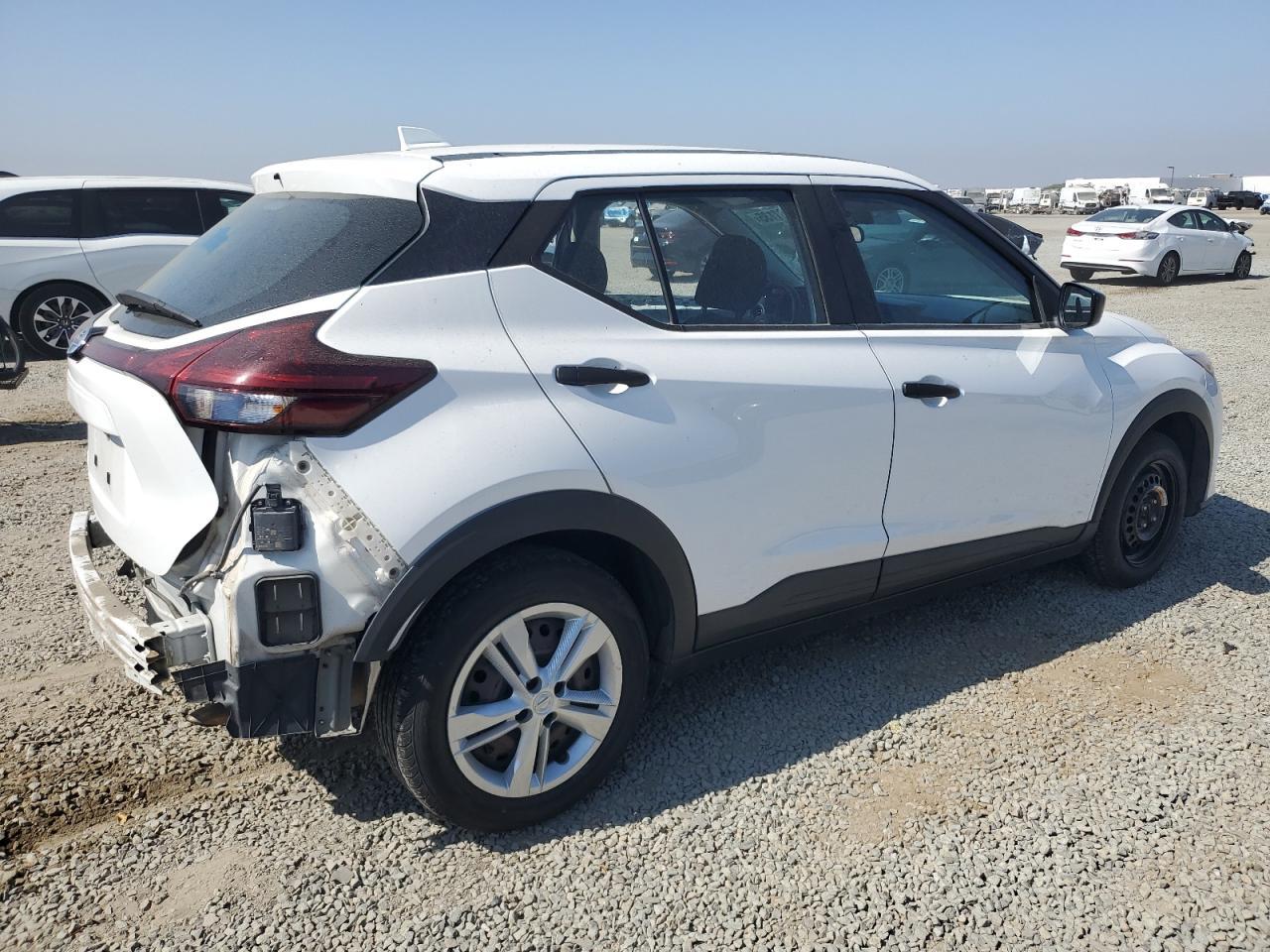 2021 Nissan Kicks S - Image 3