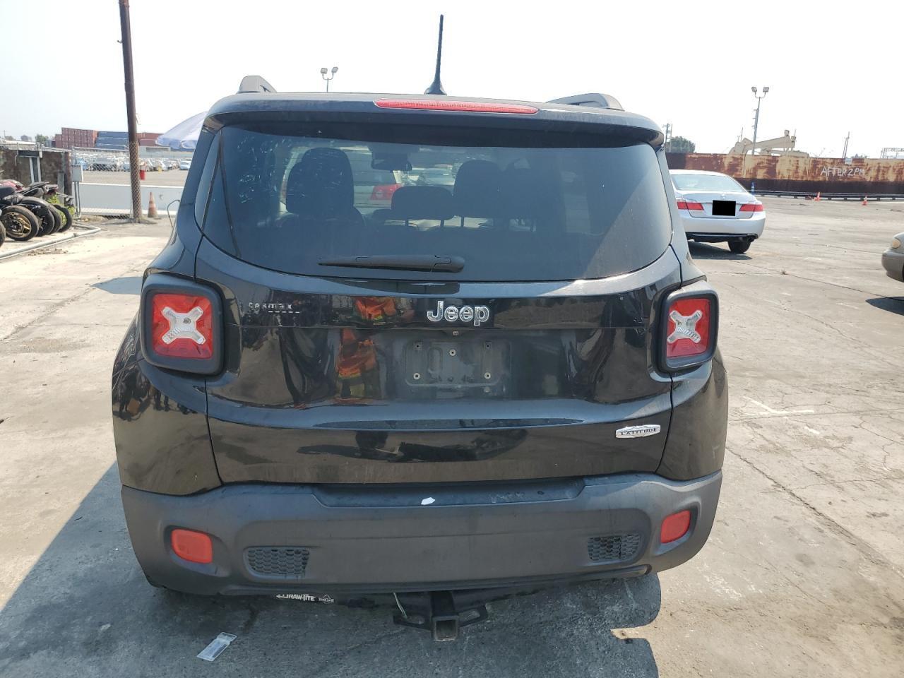 2017 Jeep Renegade Latitude - Фото 6