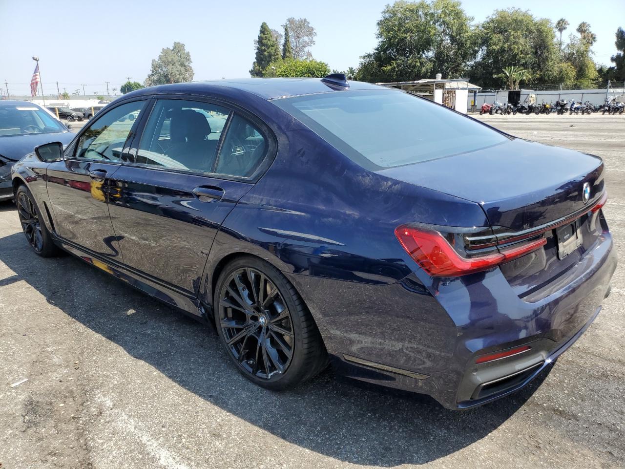 2022 BMW 740 I - Фото 2