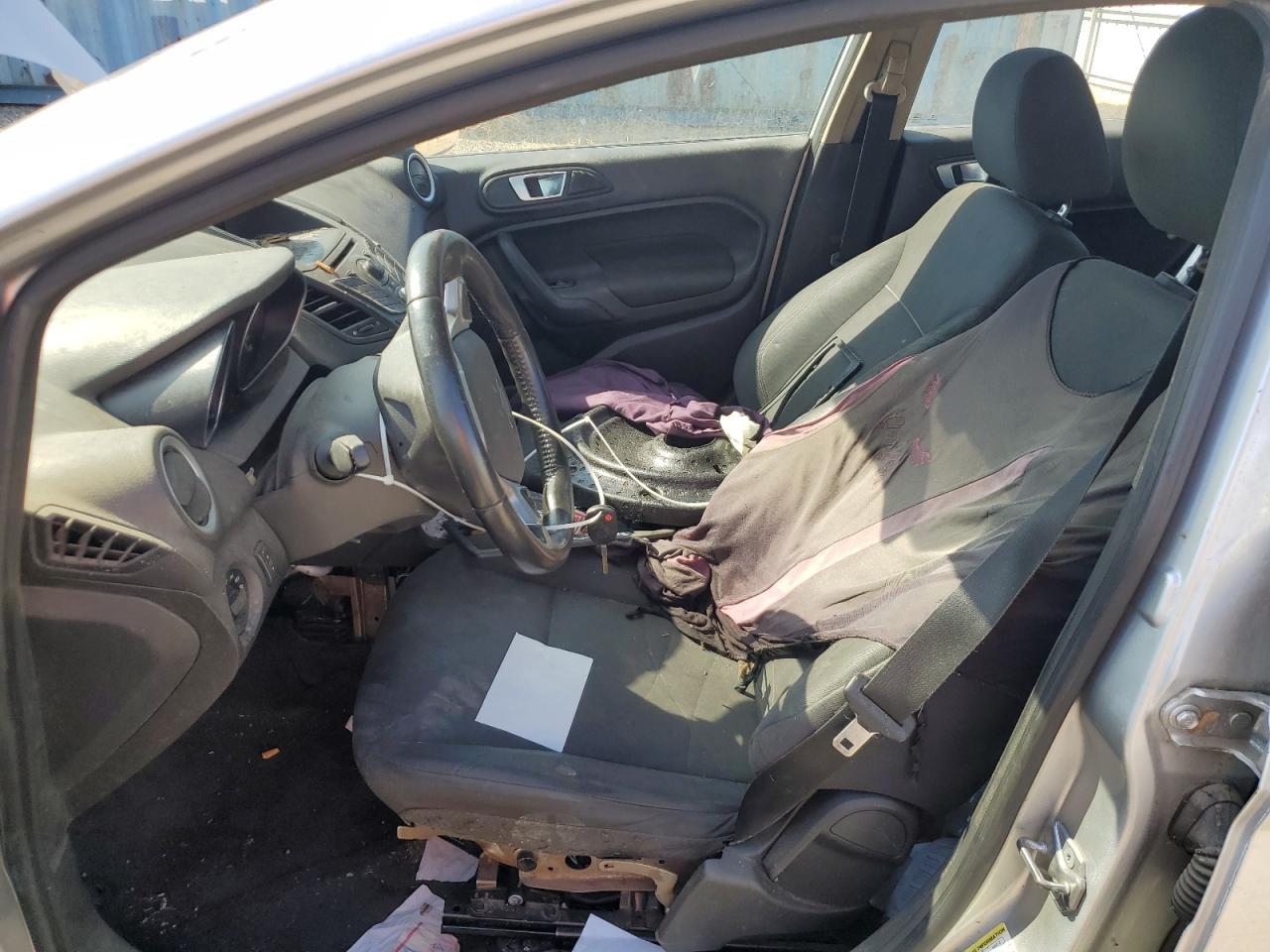 2014 Ford Fiesta Se - Image 7
