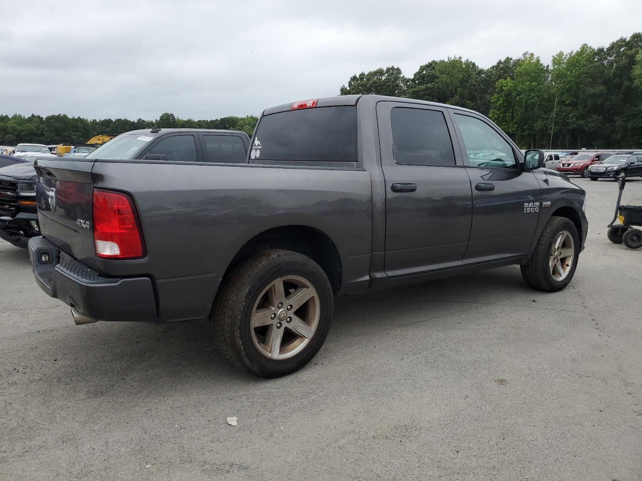 2016 Ram 1500 St - Image 3