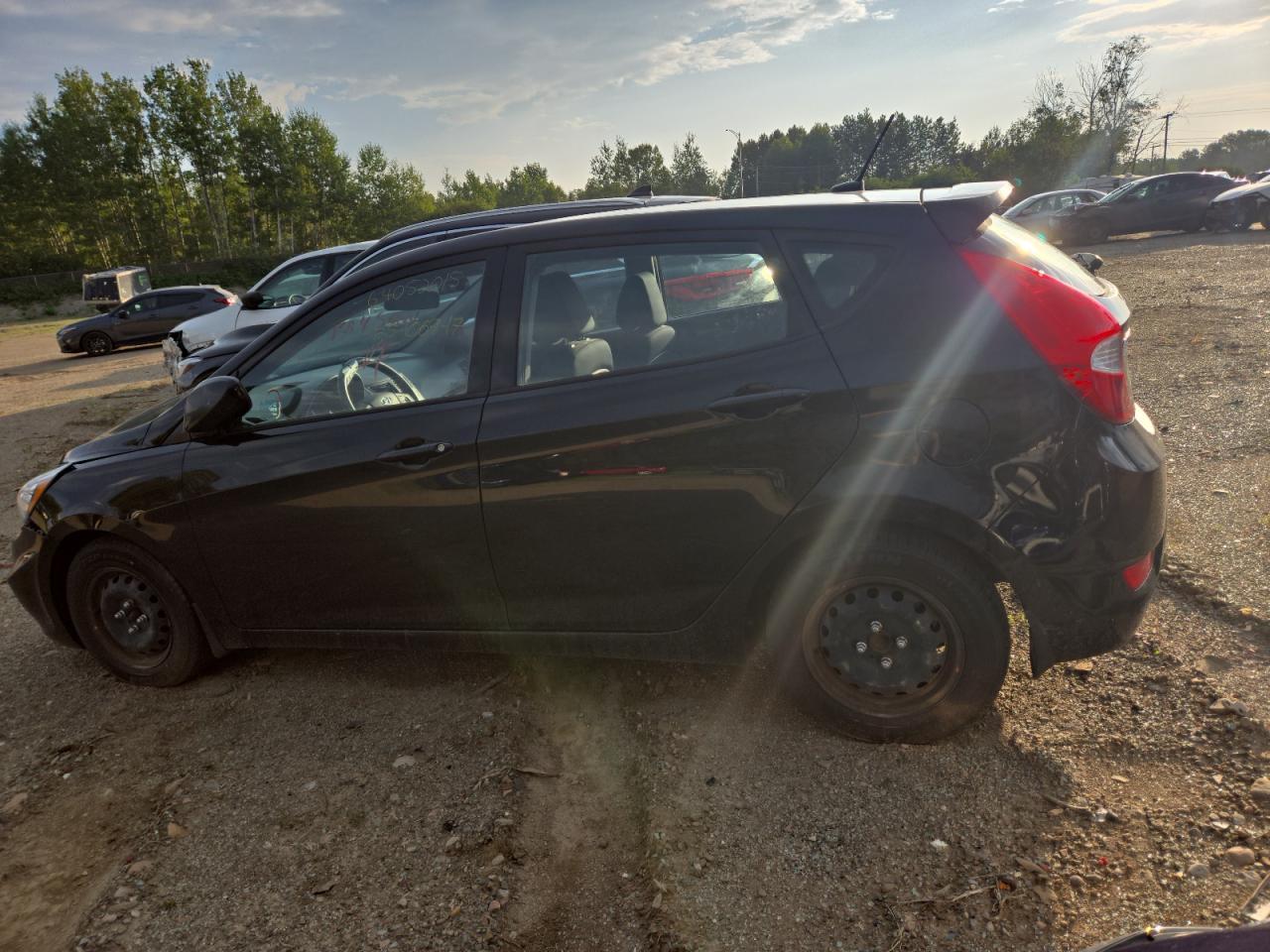 2017 Hyundai Accent Se - Фото 2