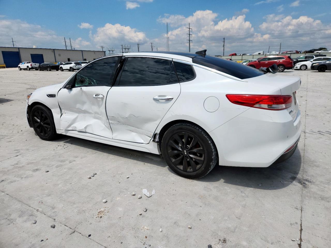 2016 Kia Optima Ex - Image 2