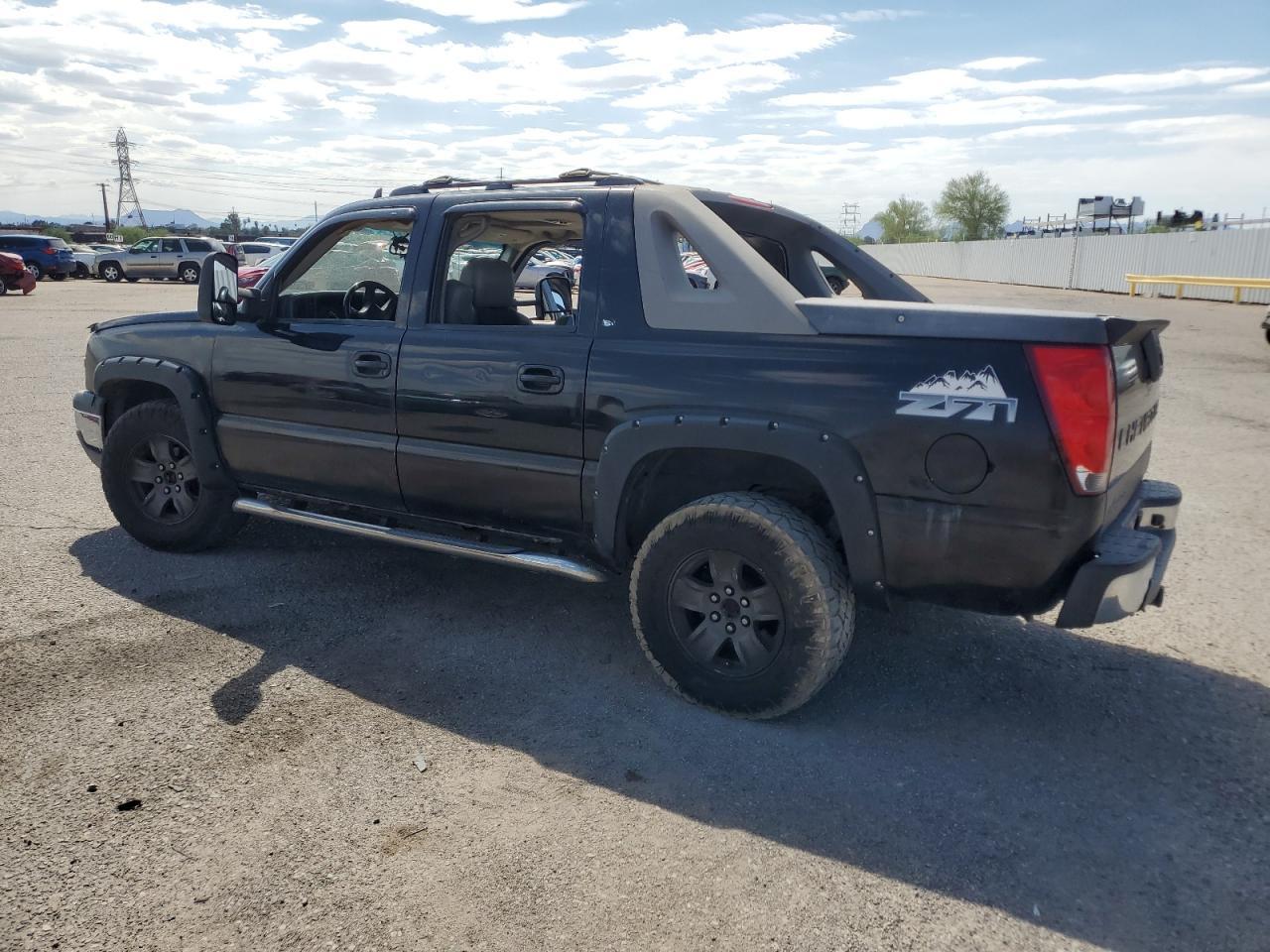 2006 Chevrolet Avalanche K1500 - Image 2