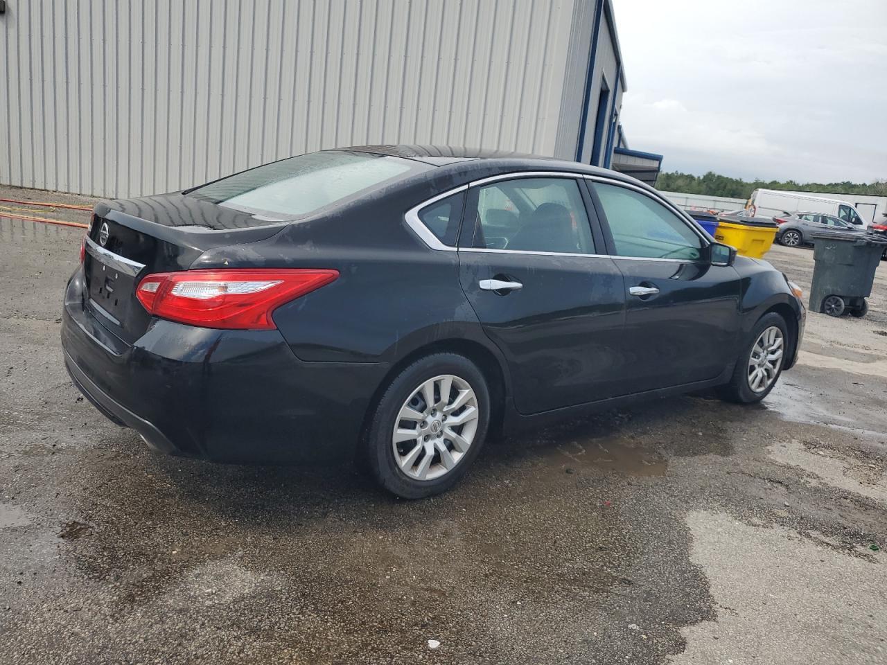2017 Nissan Altima 2.5 - Фото 3