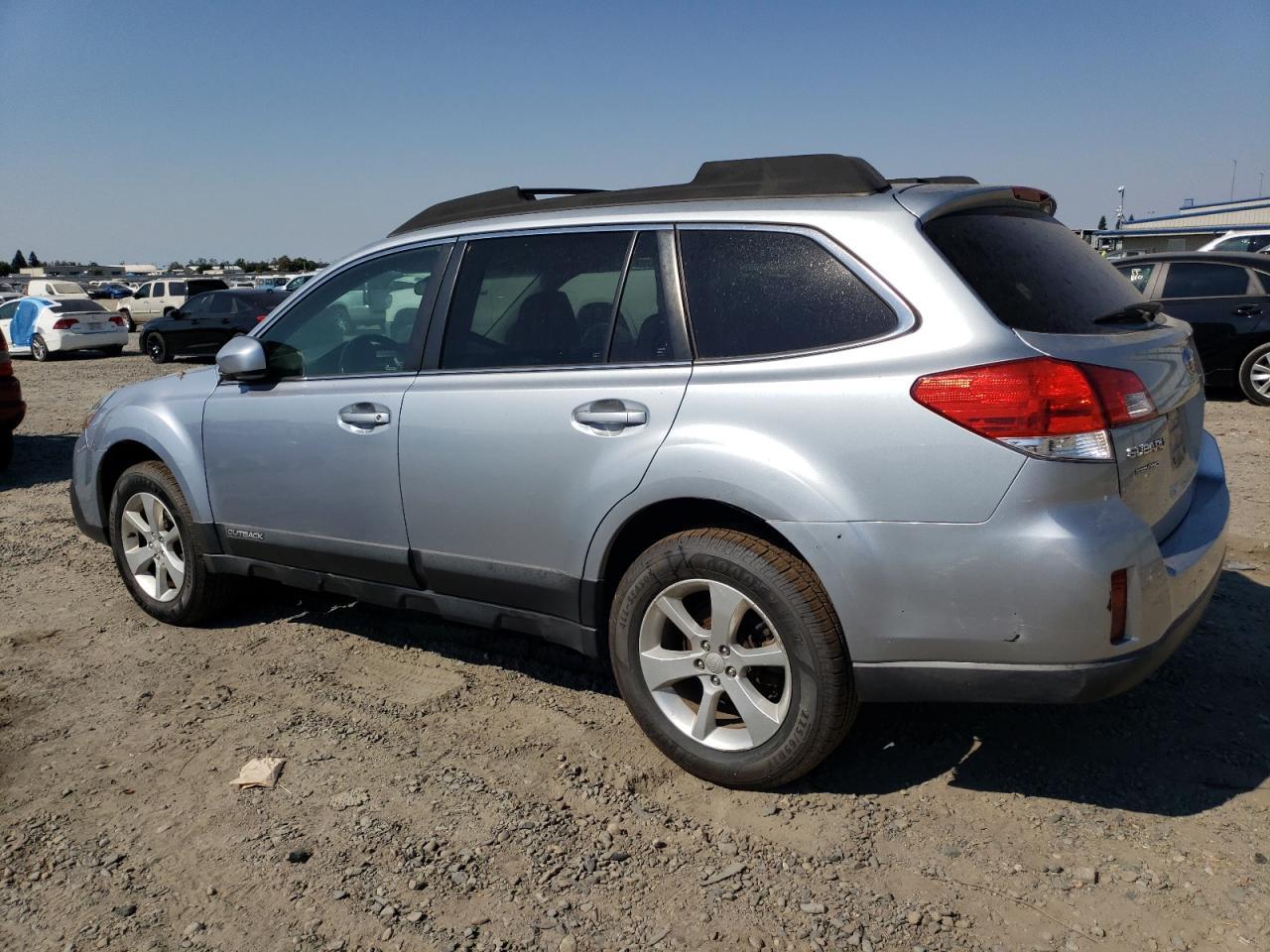 2013 Subaru Outback 2.5I Premium - Фото 2