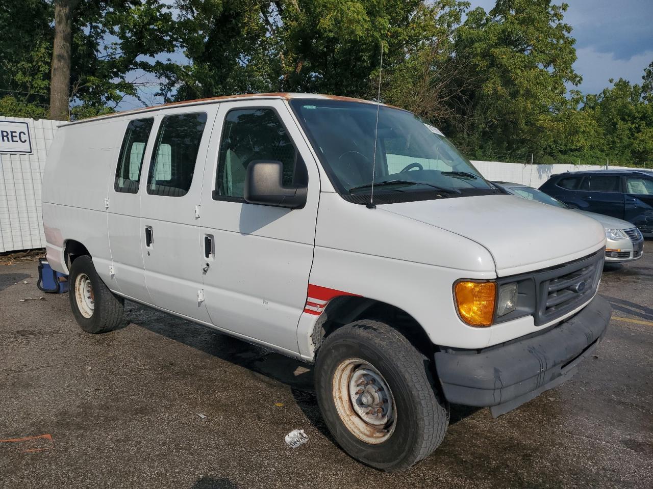 2006 Ford Econoline E250 Van - Фото 6