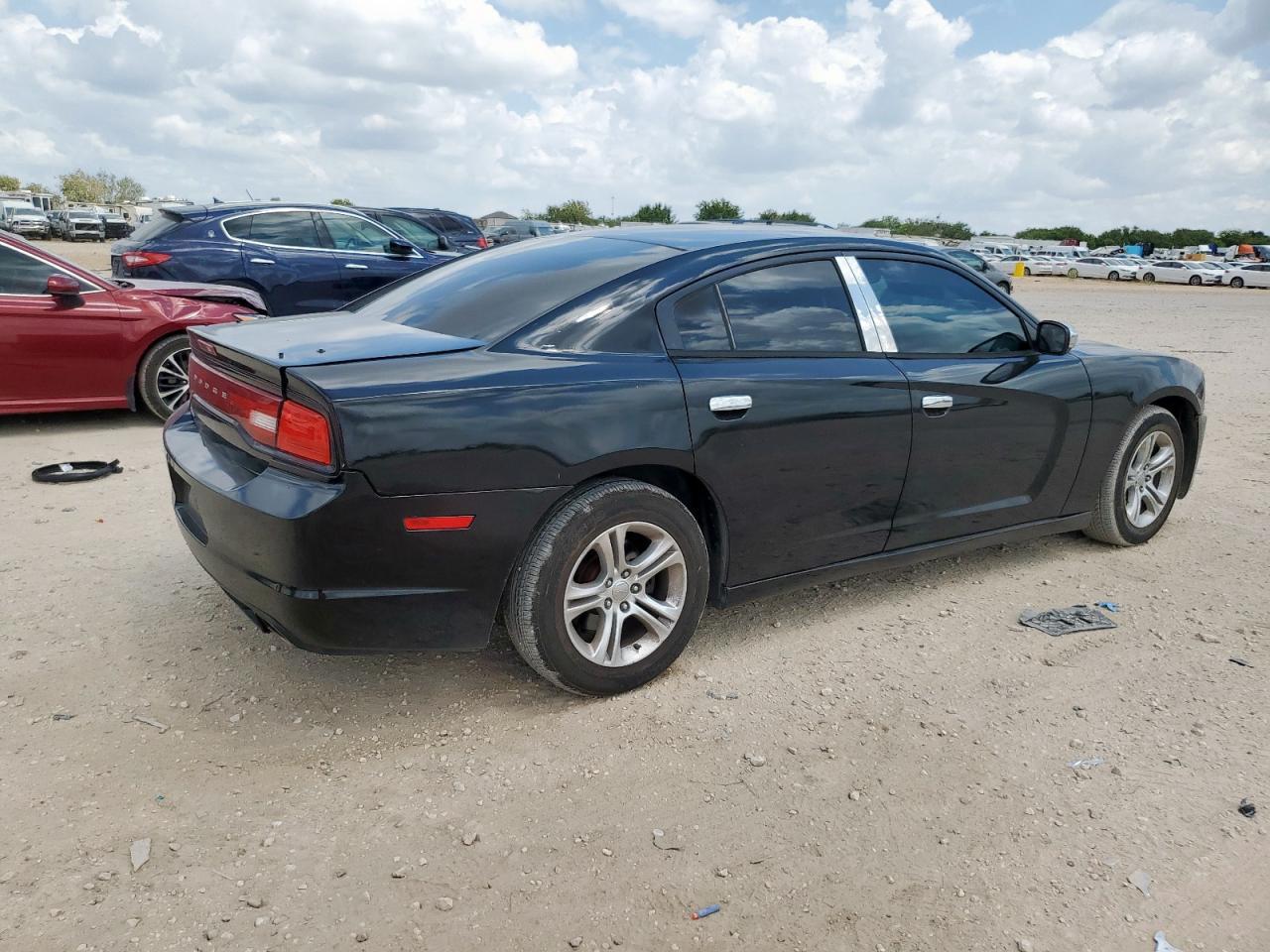 2014 Dodge Charger Se - Image 3