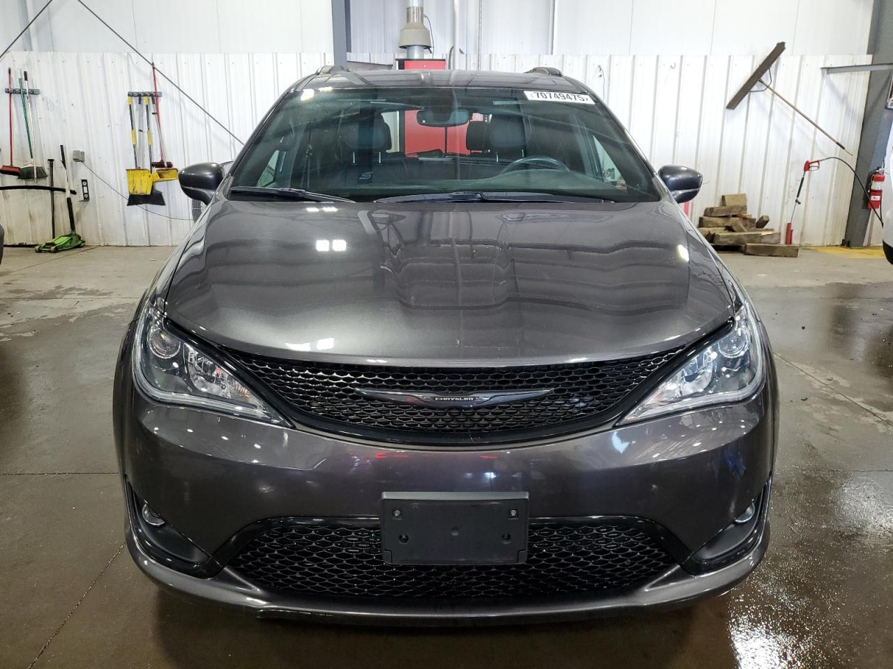 2020 Chrysler Pacifica Touring L - Фото 5