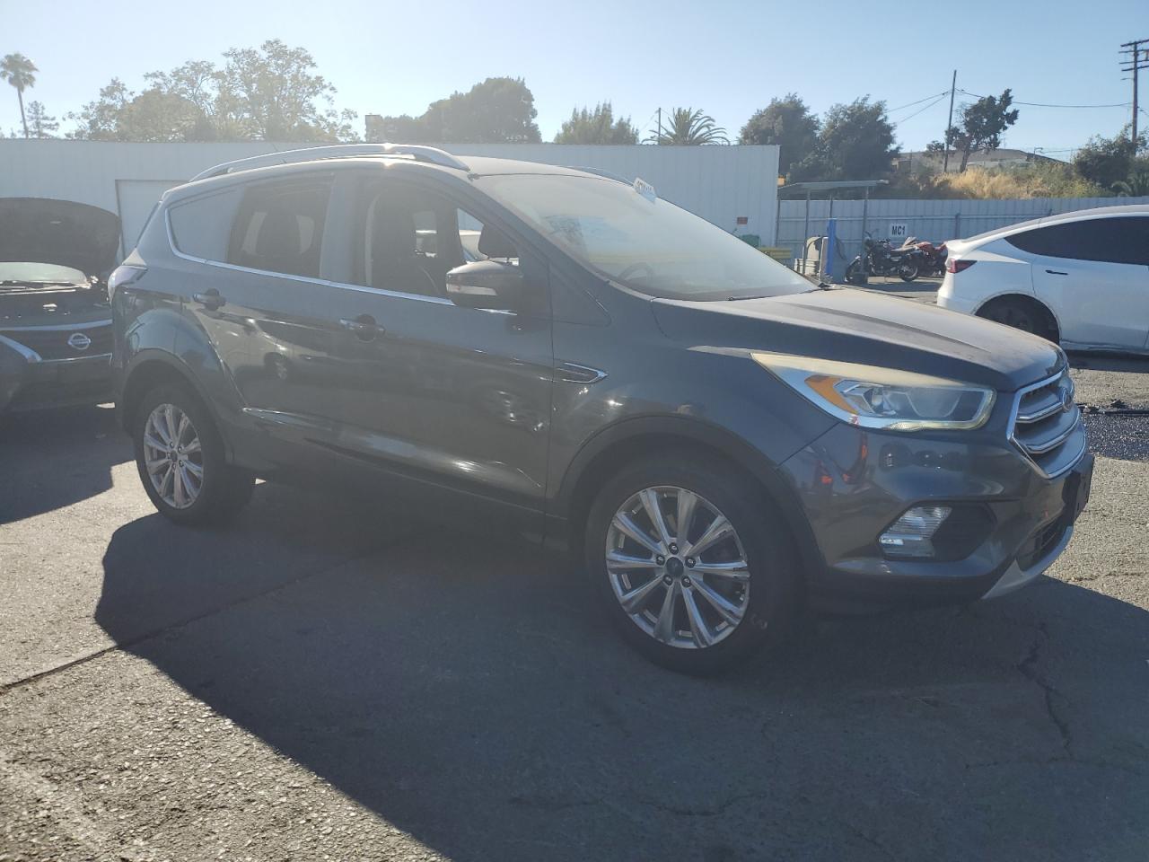 2017 Ford Escape Titanium - Image 4