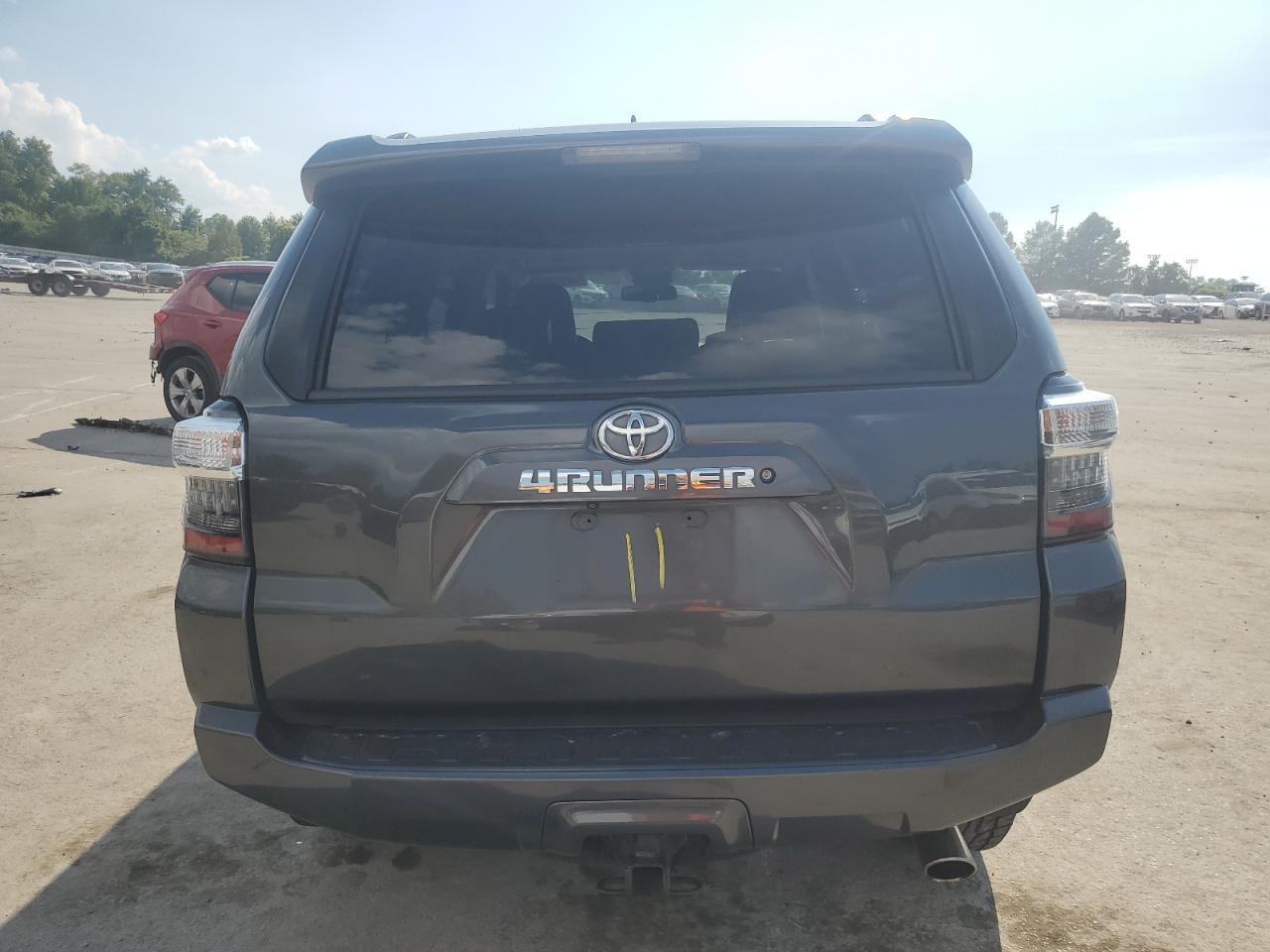 2015 Toyota 4Runner Sr5/Sr5 Premium - Image 6