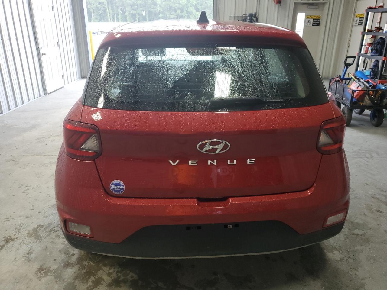 2021 Hyundai Venue Se - Image 6