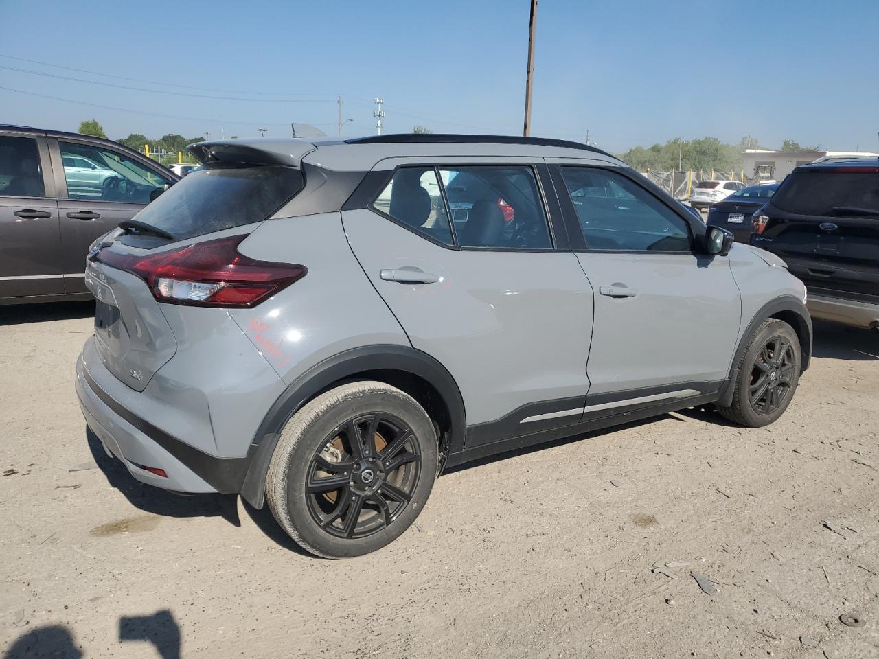 2021 Nissan Kicks Sr - Фото 3
